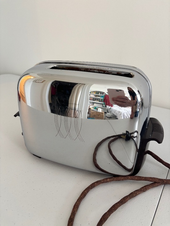 Toastmaster Other - Vintage 1950's chrome Toastmaster 1B14 two slice toaster mid century working